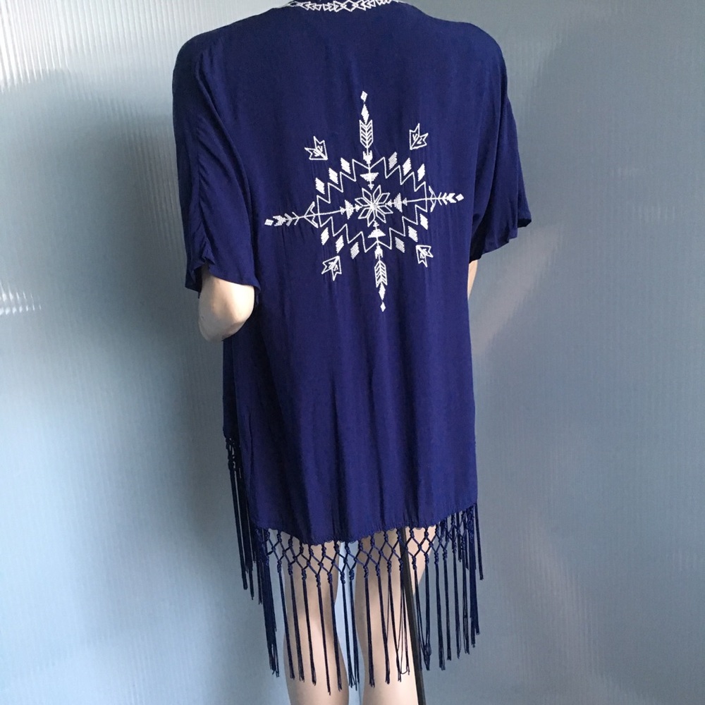 LOVE TREE-Navy & White Embroidered Open Caftan